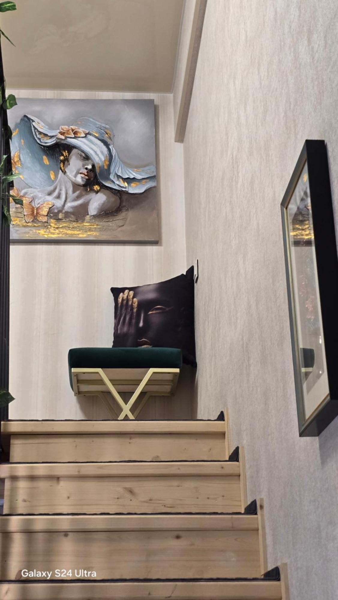 Apartment Maries